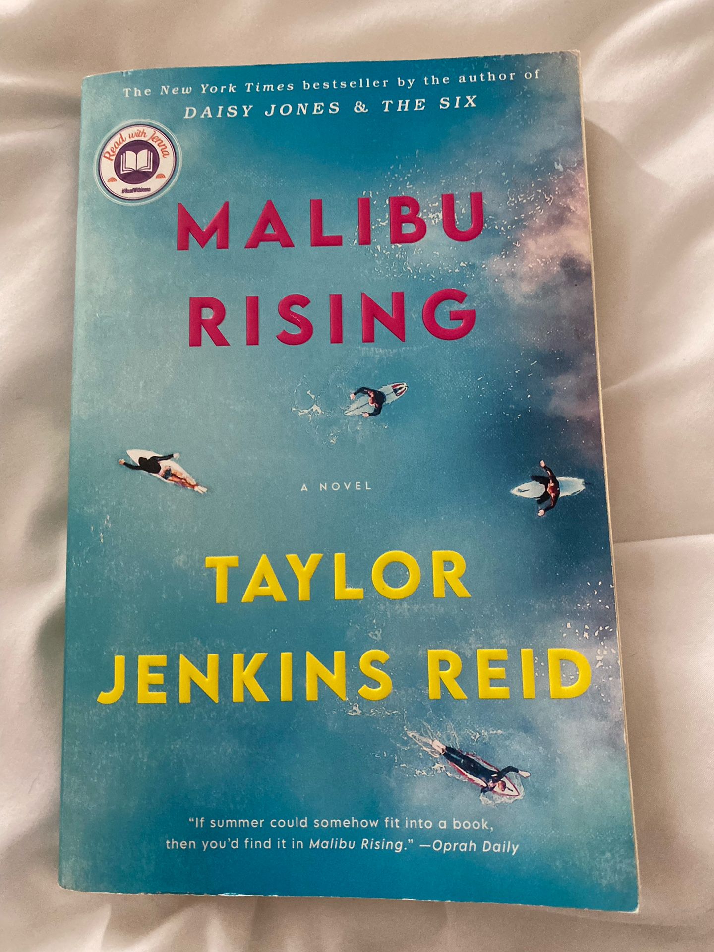 Malibu Rising By Taylor Jenkins Reid