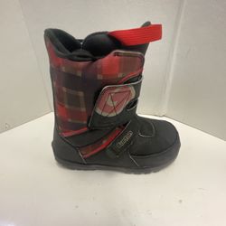 Burton Youth Grom Snowboard Boots Black Red Plaid Youth Size 6 Snowboarding
