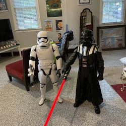 Storm Trooper & Darth Vader 4ft 