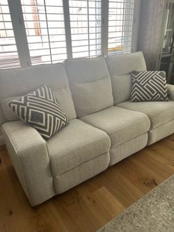 Reclining couch