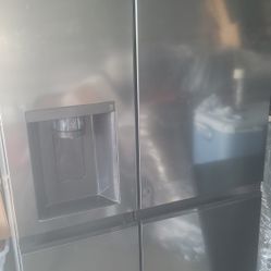 LG Refrigerator 