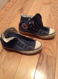Navy converse hi tops