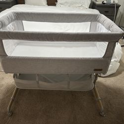 Besrey Bedside Bassinet