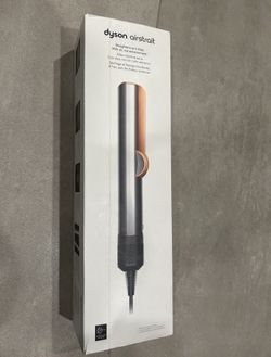 Dyson Airstrait
