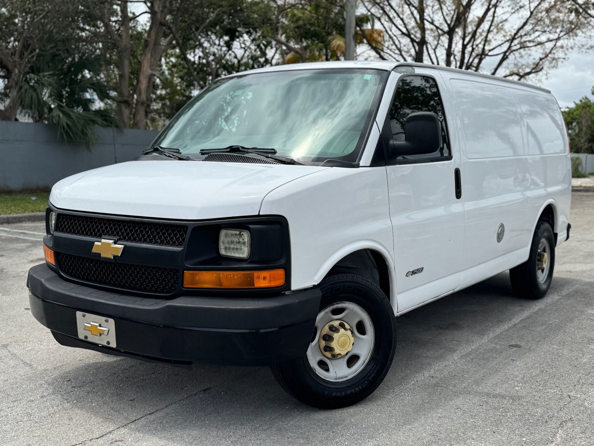 2006 Chevrolet Express Cargo Van