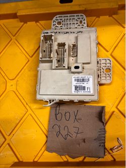 2014-2015 Kia Optima Fuse Panel Junction Box Assembly Control OEM 91955-2T010