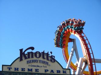 KNOTTS BERRY FARM 🎢🎡🍿🥤(4)TICKETS 🎟️🎟️🎟️🎟️ $200 PRICE FIRM