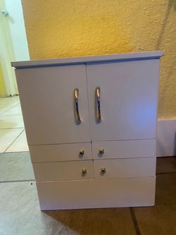 Lori Greiner Deluxe Wood Cosmetic & Jewelry Organizer Chest
