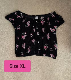 Pink/Black Flowered Off the Shoulder Shirt Size XL $2