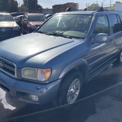 2000 Nissan Pathfinder