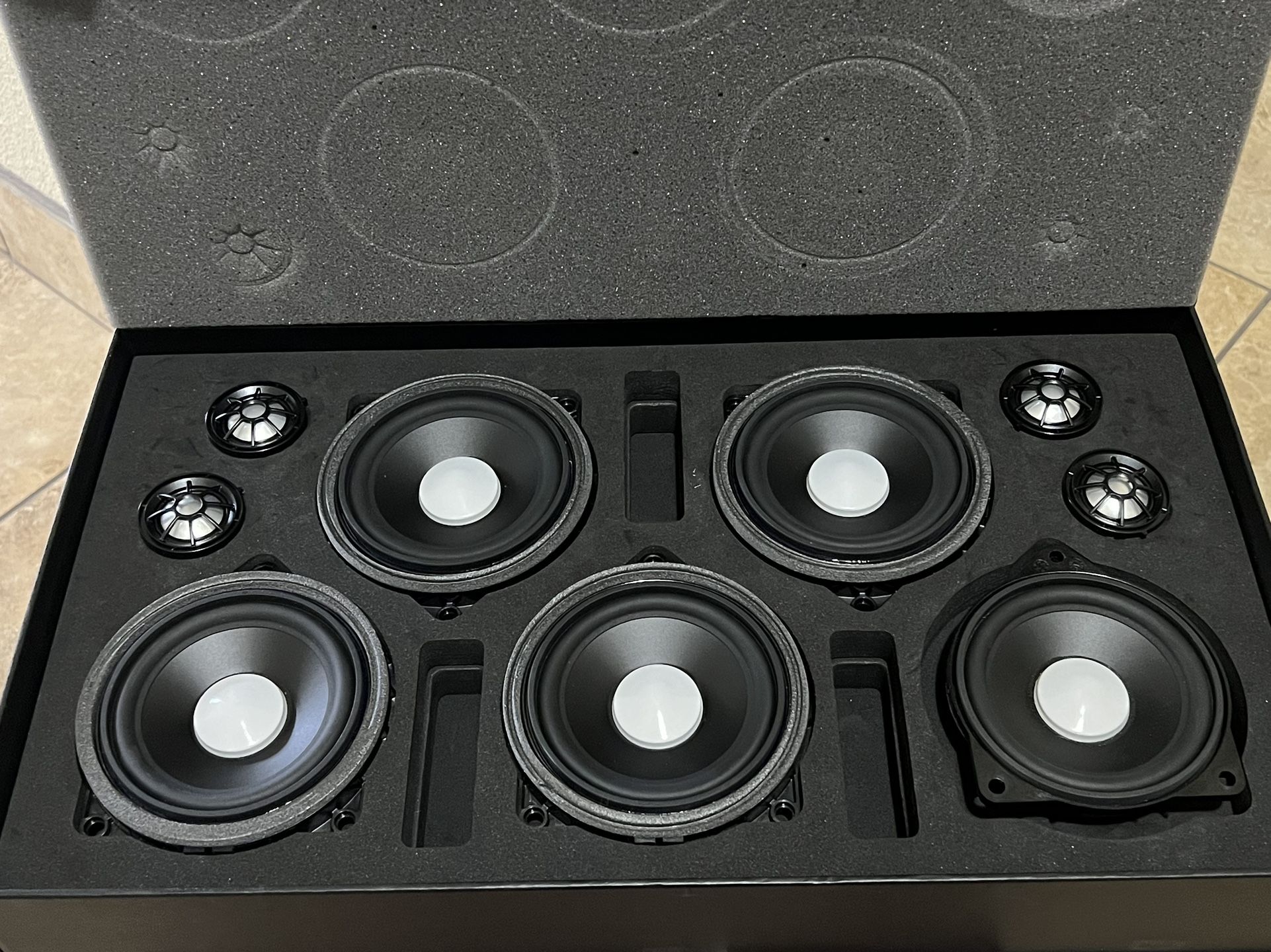 Harman Kardon Car Tweeters, Speakers, and Woofers