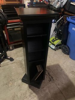 4 ft wooden rotating dvd shelf
