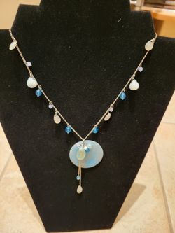 Lia Sophia Necklace With Pendant