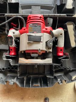 SKIL Plunge Router