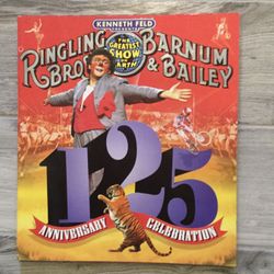 Rare 125th Anniversary Ringling Brothers & Barnum Bailey Circus Program also Spinning light & music souvenir toy (lights not working)