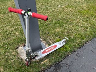 Boy’s Razor Scooter