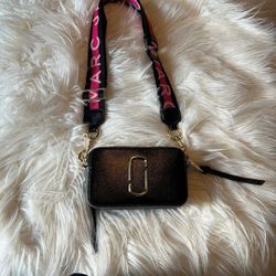 marc jacob snapshot crossbody bag