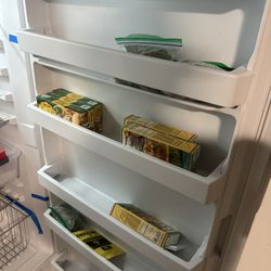 Whirlpool 19.7 Cuft Upright freezer Wzf34