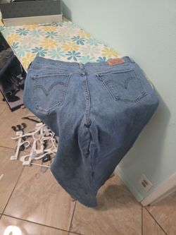 Levi's Straight Pants, Size 10 Or 30×32