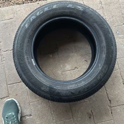 Goodyear Eagle LS 195/65R15 Tire