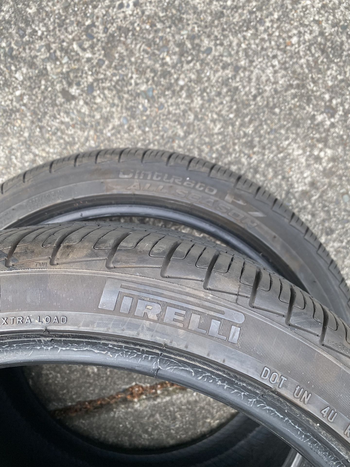 225/40/18 Pirelli Cinturato Tires X 2