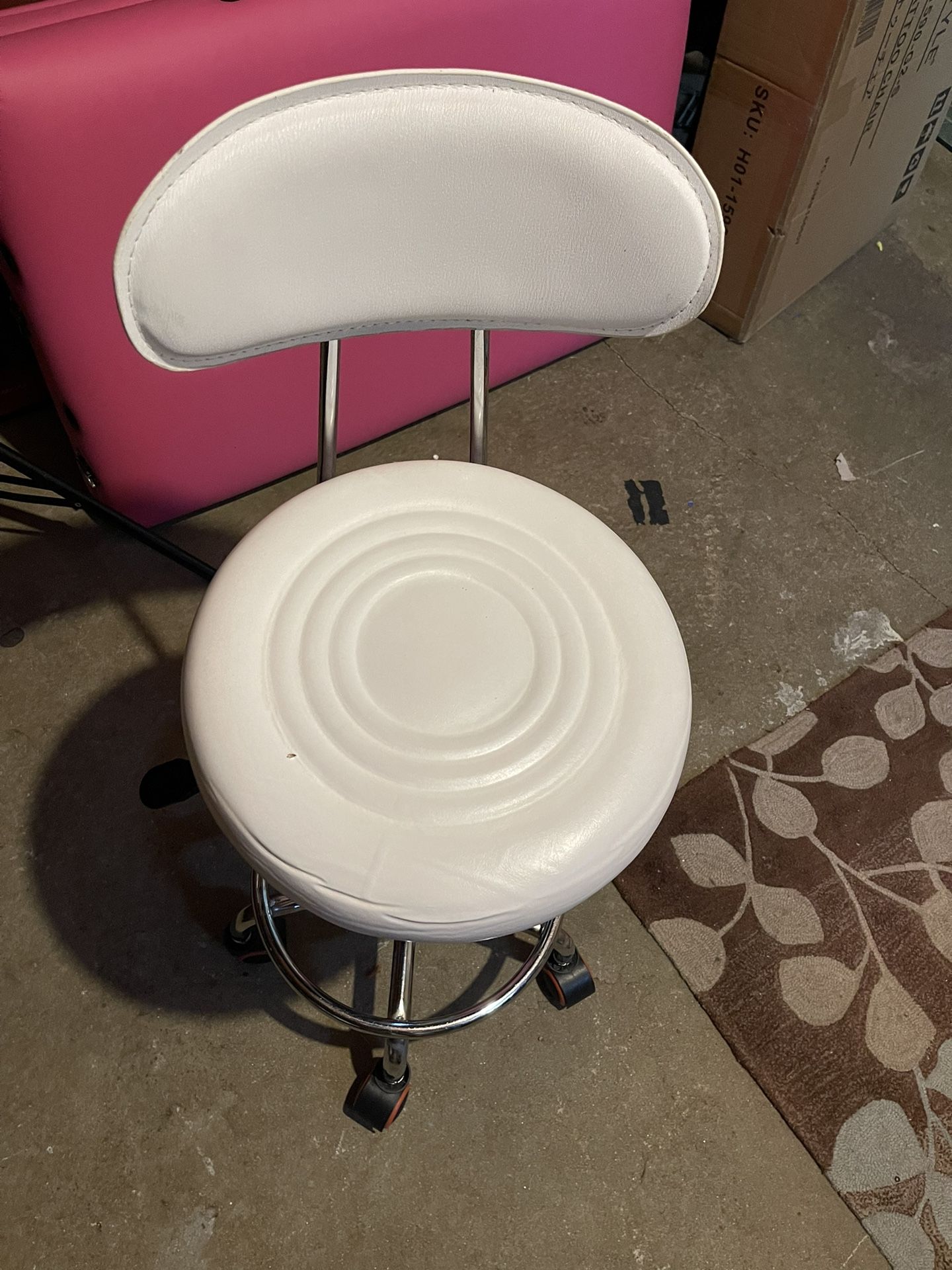 Small White Stool / Chair