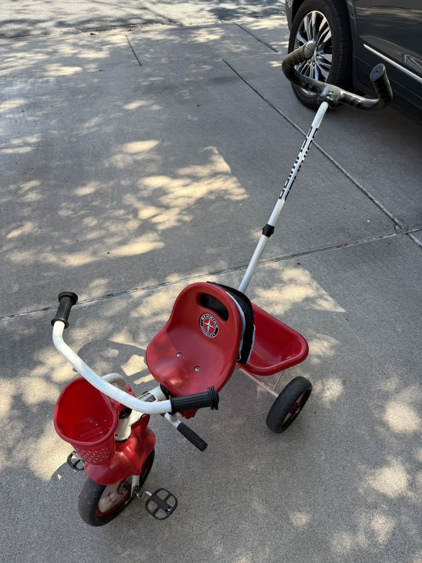 Schwinn Easy Steer Tricycle