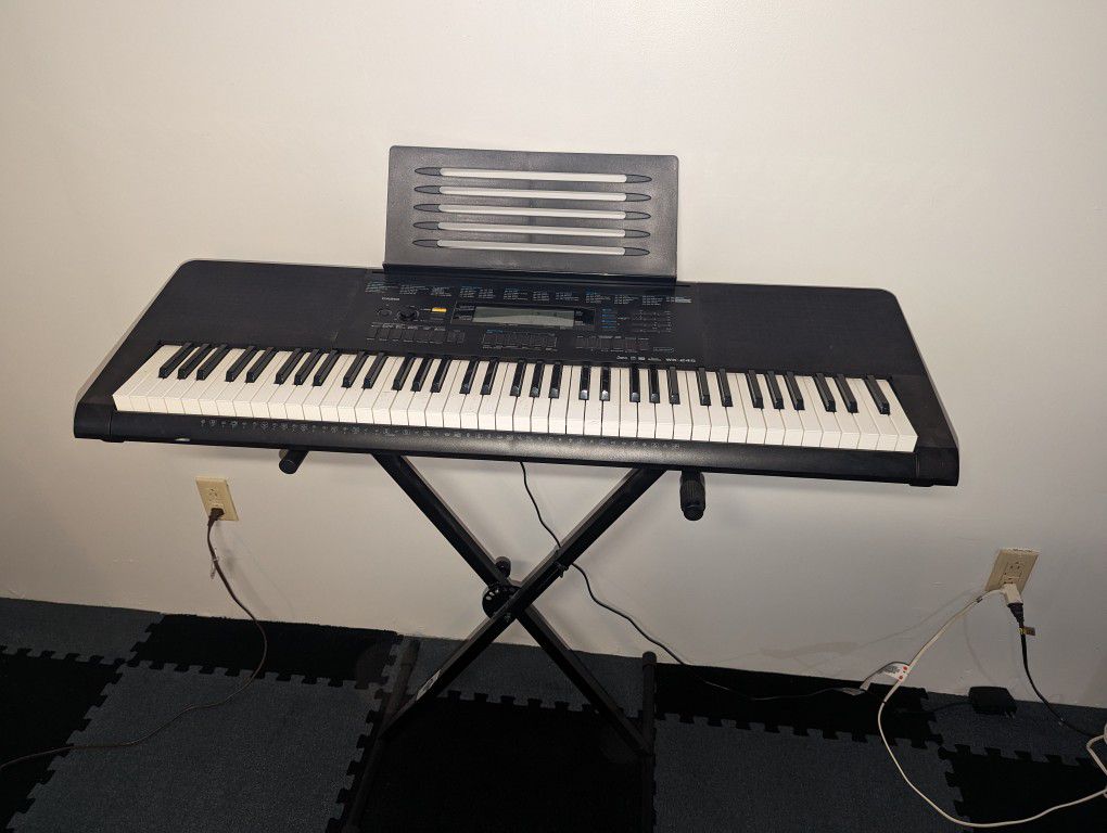  Casio WK-245 Keyboard