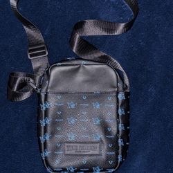 TRUE RELIGION SIDE BAG