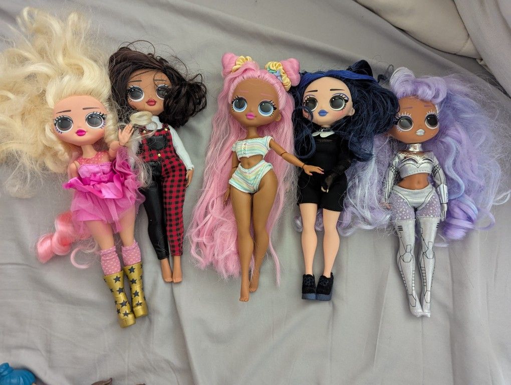 LOL OMG Dolls