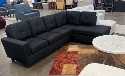 I am selling a new sectional sofa.