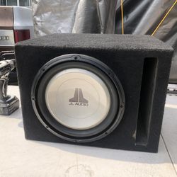 12 Inch Jl Audio Subwoofer With Ported Box