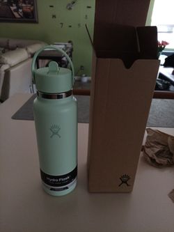 Hydro Flask Water Bottle with Straw Lid