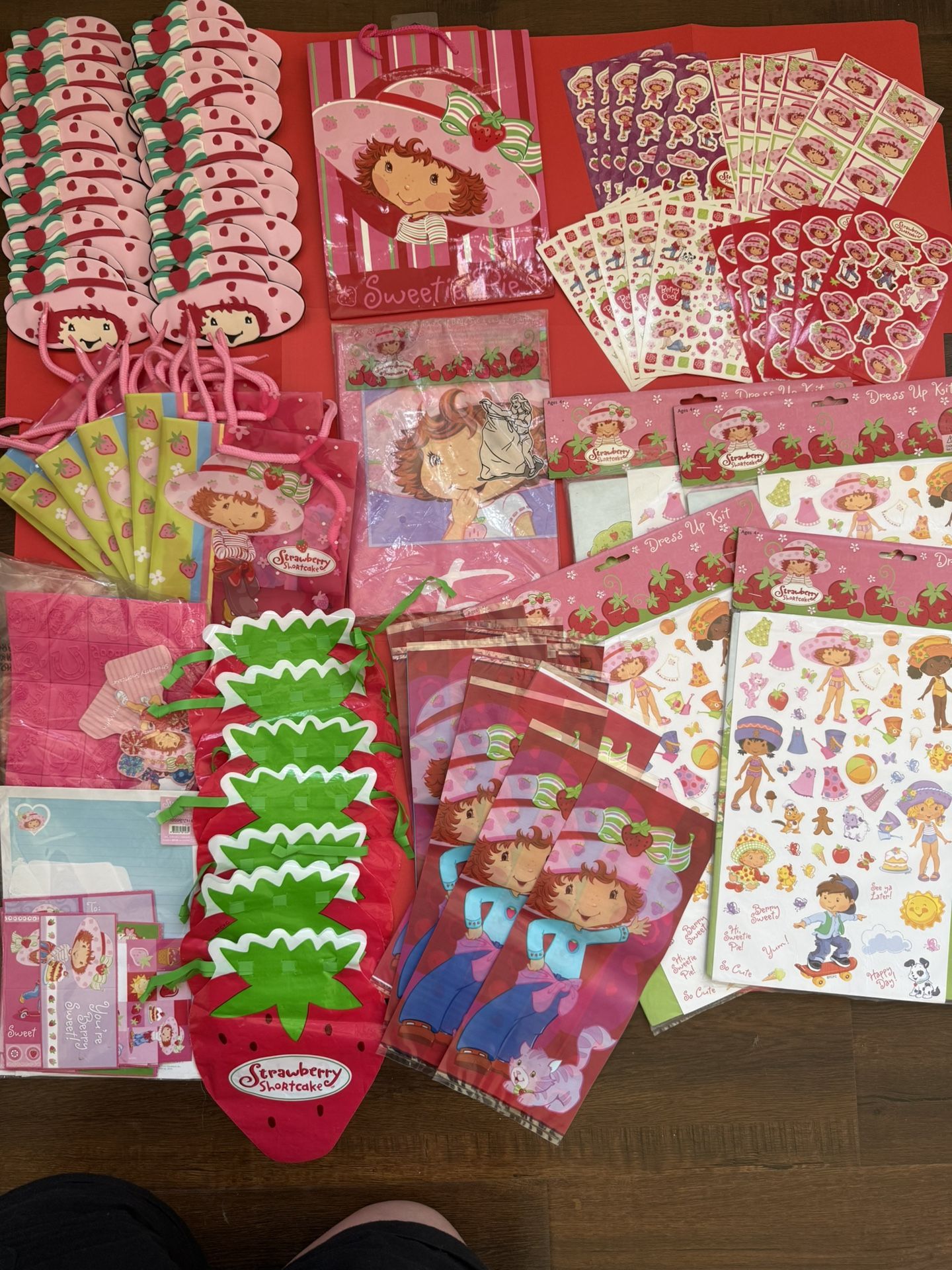 Strawberry Shortcake Party Decorations Favors Over 115 Pieces