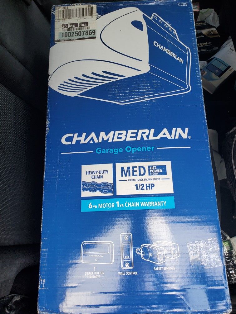 Chamberlain C205 Garage Door Opener New