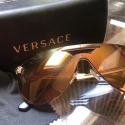 Authentic Versace sunglasses with gold Medusas  Excellent Condition 