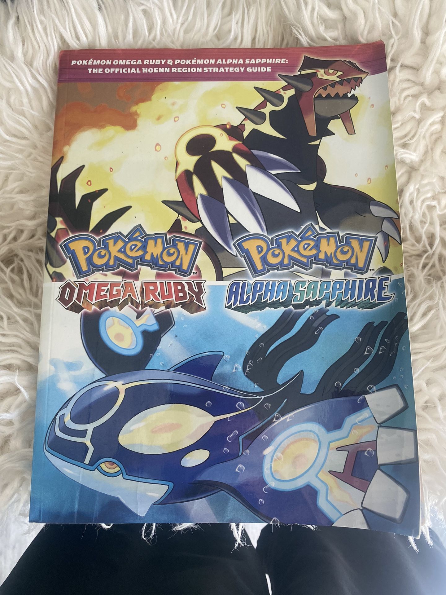 Pokémon Omega Ruby & Pokémon Alpha Sapphire: The Official Hoenn Region Strategy Guide