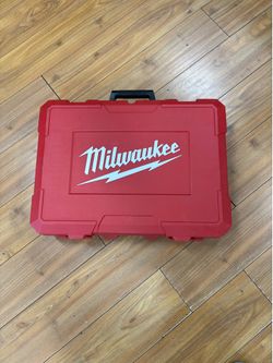 Milwaukee 10 Ton Knockout Tool  MD 2676-22