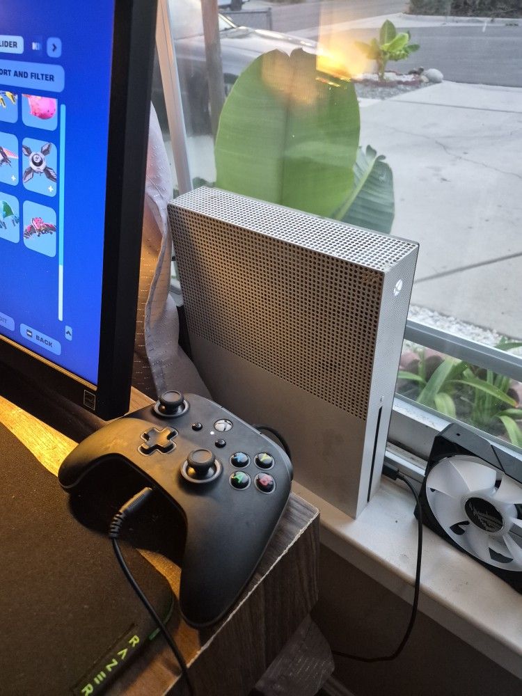 Xbox 1 S And LG Ultra Wide Monitor Will Trad For Pc