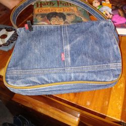 Levis Mini Purse