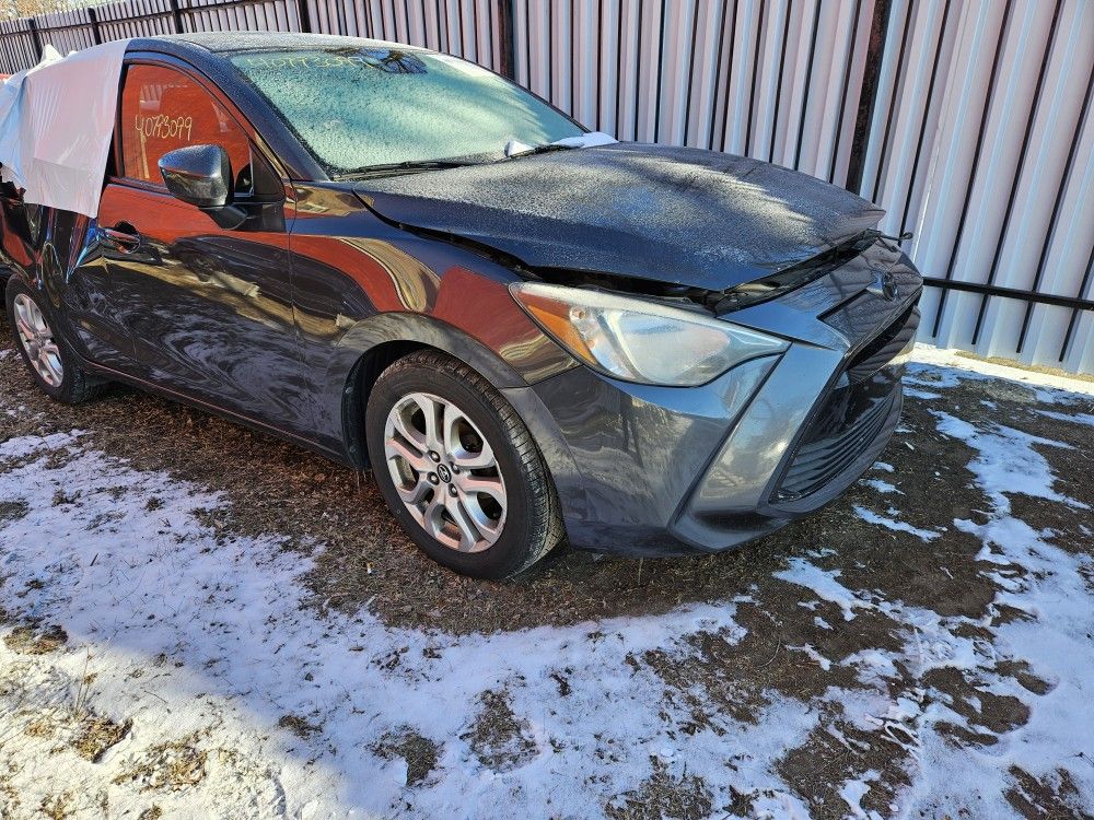 Toyota Yaris Ia 207-19