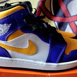 Jordan 1 Mid Lakers