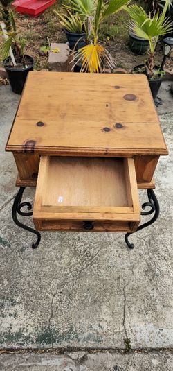 Night stand