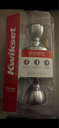 NIB Doorknob With Key
