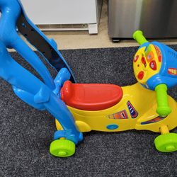 V-Tech Sit-To--Race Smart Wheels