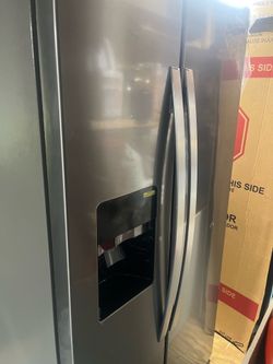 Refrigetator