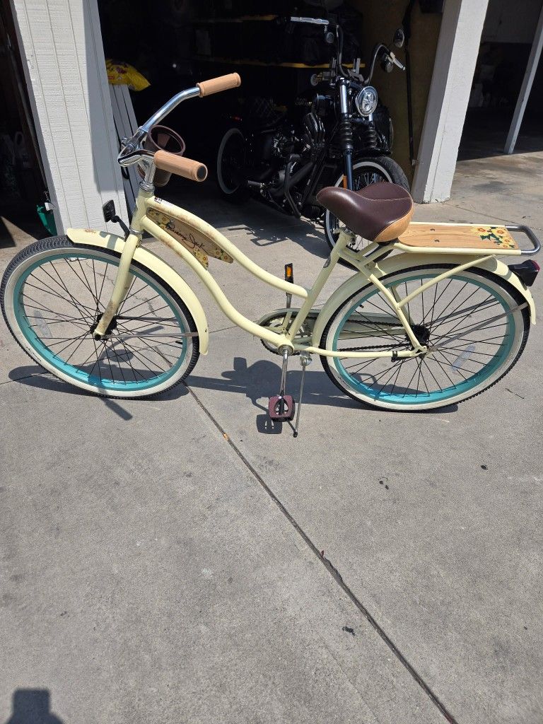 Huffy Panama Jack Cruiser Bike