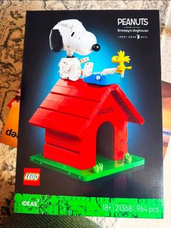 Brand New Factory Sealed – LEGO Ideas Peanuts: Snoopy’s Doghouse (21368)