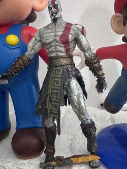 Kratos Statue 