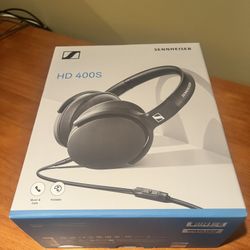 NIB sennheiser hd 400s 